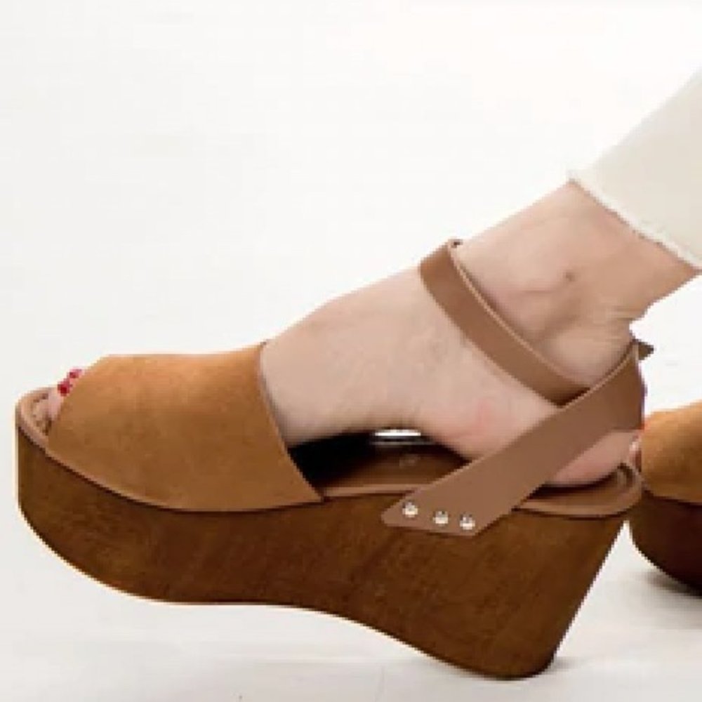 Seychelles Nude Wedge